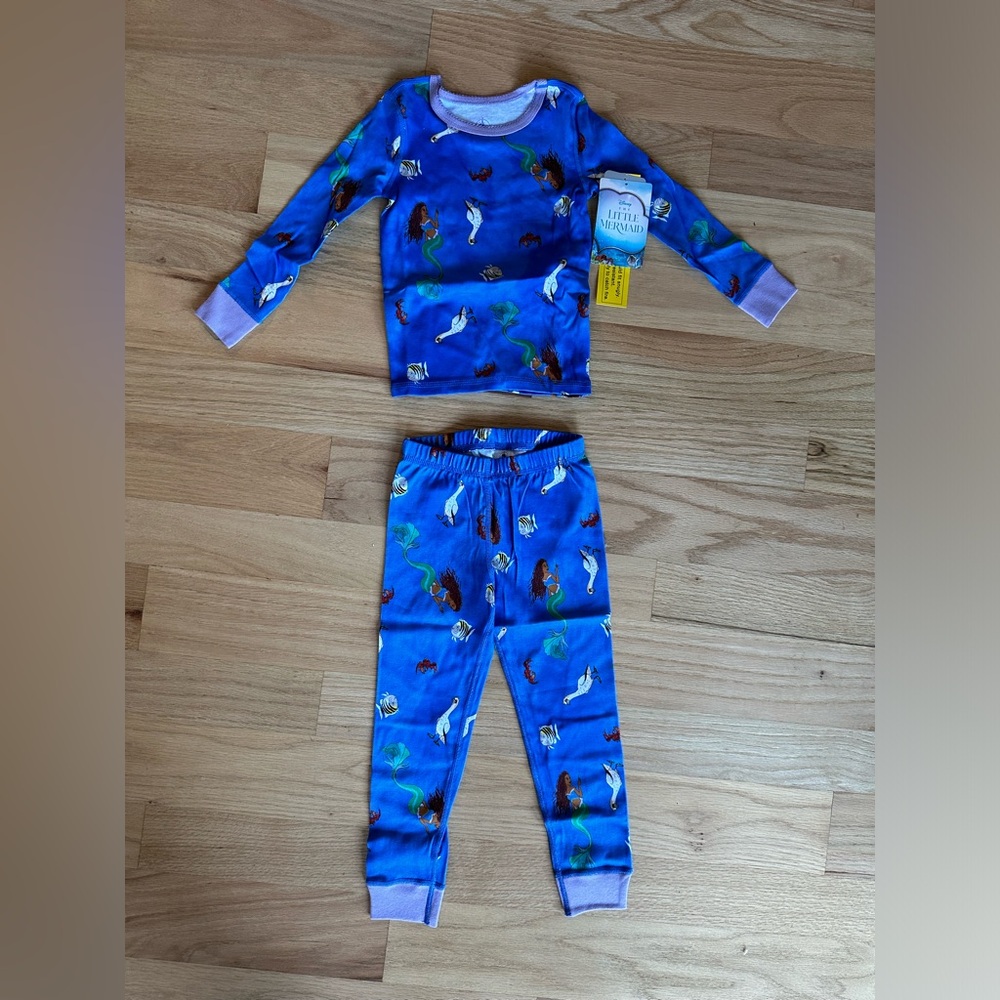 Disney Live Action Little Mermaid Pajamas - Picture 8 of 11